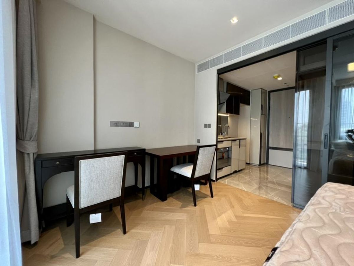 ขายคอนโดสุขุมวิท อโศก ทองหล่อ : The Reserve Sukhumvit 61 / Studio (SALE WITH TENANT), เดอะ รีเซิร์ฟ สุขุมวิท 61 / ห้องสตูดิโอ (ขายพร้อมผู้เช่า) NUUN083