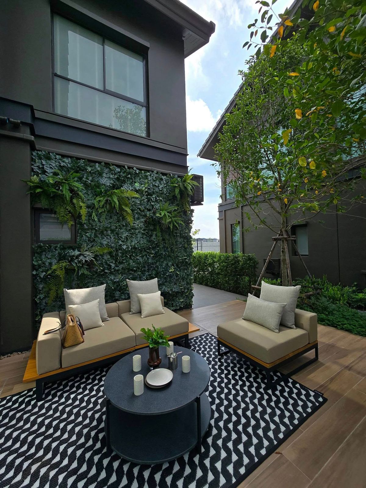 For SaleHousePhutthamonthon, Salaya : 𝑪𝑯𝑨𝑵𝑵 𝑻𝒉𝒆 𝑹𝒊𝒗𝒆𝒓𝒔𝒊𝒅𝒆 𝑩𝒐𝒓𝒐𝒎𝒓𝒂𝒕𝒄𝒉𝒂𝒄𝒉𝒐𝒏𝒏𝒂𝒏𝒊 𝑾𝒉𝒆𝒓𝒆 𝒕𝒓𝒂𝒏𝒒𝒖𝒊𝒍𝒊𝒕𝒚 𝒎𝒆𝒆𝒕𝒔 𝒕𝒊𝒎𝒆𝒍𝒆𝒔𝒔 𝒍𝒖𝒙𝒖𝒓𝒚