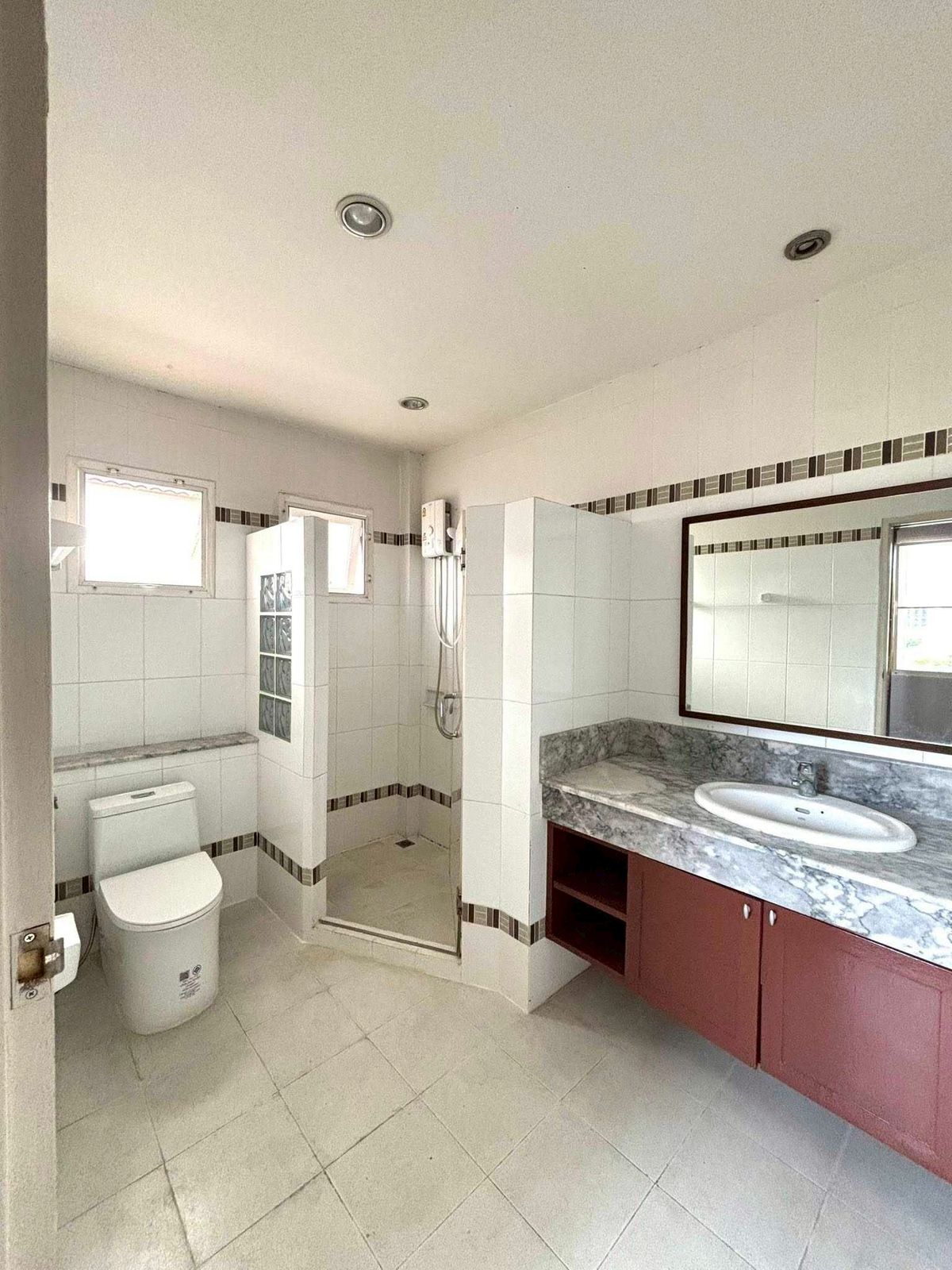 ให้เช่าบ้านพัฒนาการ ศรีนครินทร์ : ให้เช่าบ้านกรองทอง วิลล่าพาร์ค กรุงเทพกรีฑา 7 