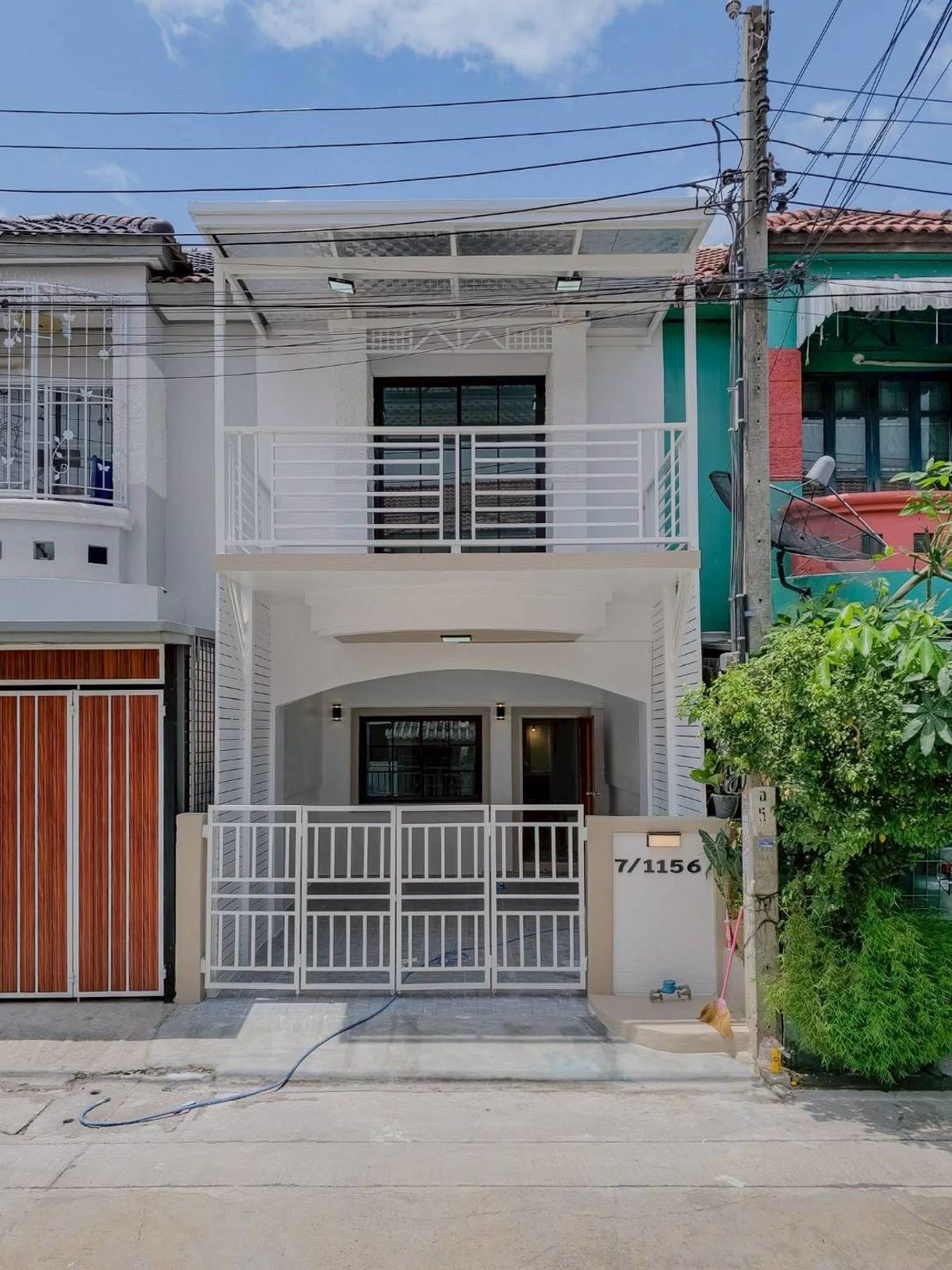 ขายทาวน์โฮมนนทบุรี บางใหญ่ บางบัวทอง : 📣 ขายบ้านทาวน์เฮาส์หมู่บ้านปิยวรารมย์ ทำใหม่ ใกล้ เซ็นทรัล เวสต์เกต
