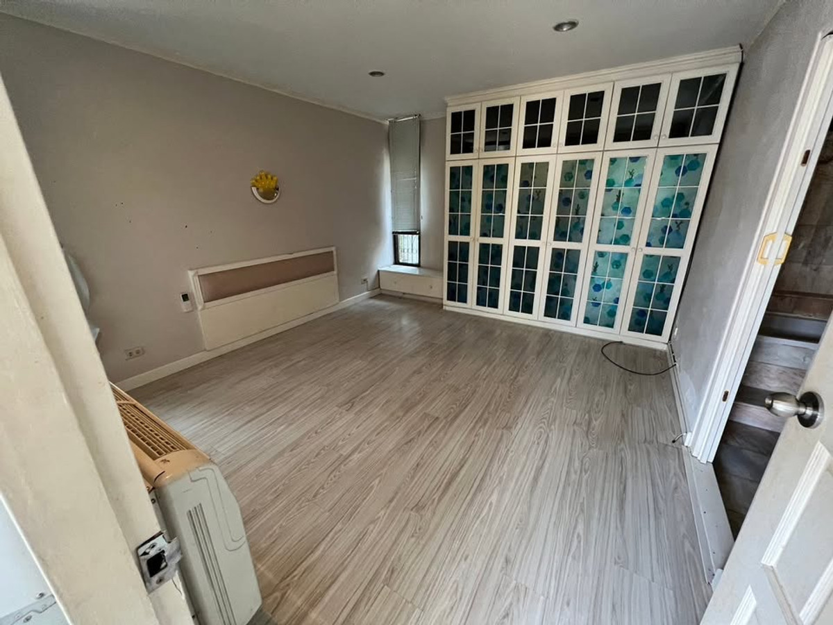 ให้เช่าบ้านแจ้งวัฒนะ เมืองทอง : จะเตรียม ให้สวยงาม เรียบร้อย ก่อนเข้าอยู่ 100% บ้านเดี่ยว ตกแต่งด้วยหินอ่อน 4ห้องนอน ในเมืองทองธานี