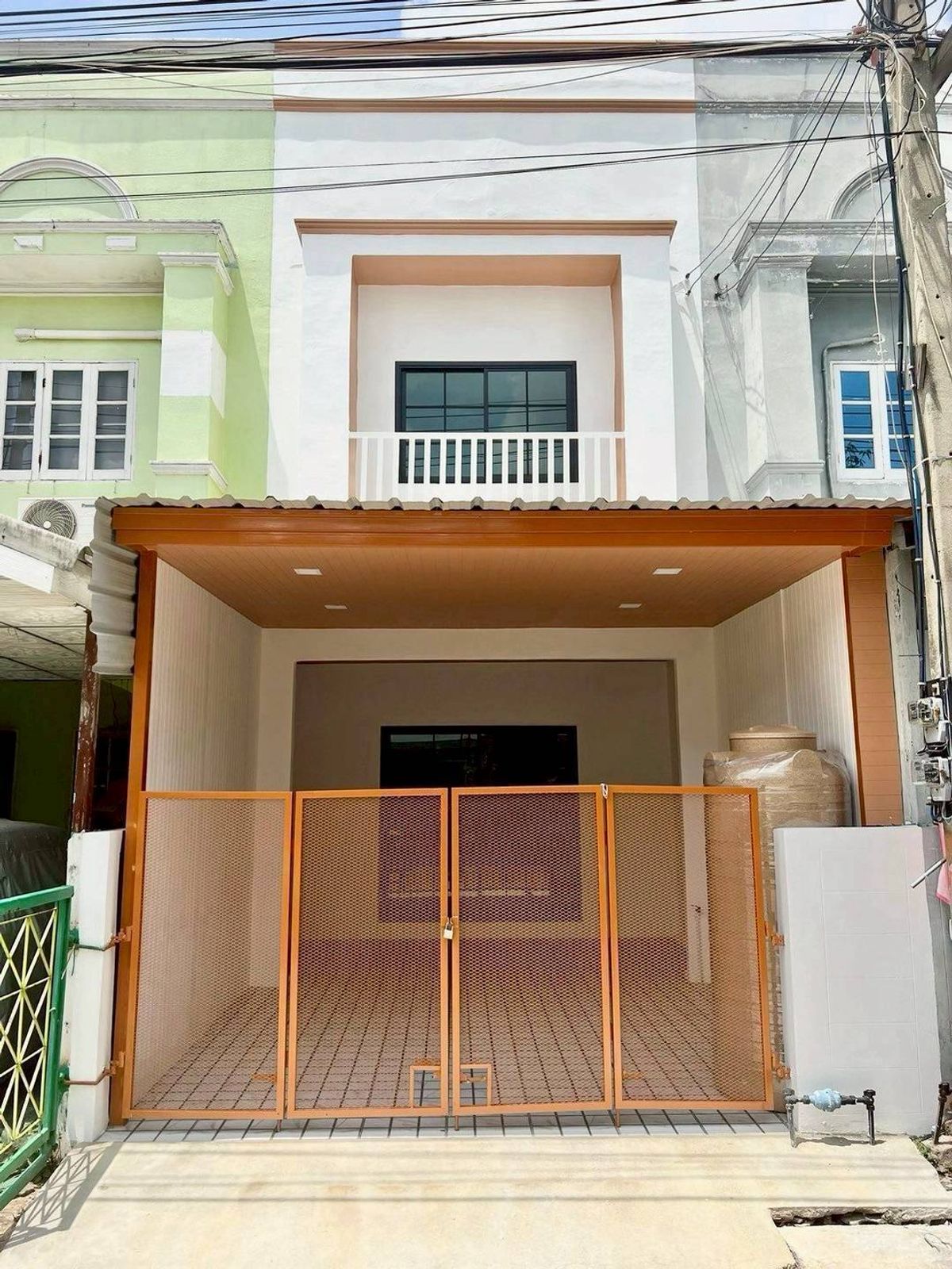ขายทาวน์โฮมปทุมธานี รังสิต ธรรมศาสตร์ : ขาย ทาวน์เฮ้าส์ 16 ตร.ว. บ้านศรีประจักษ์ รังสิต - นครนายก 