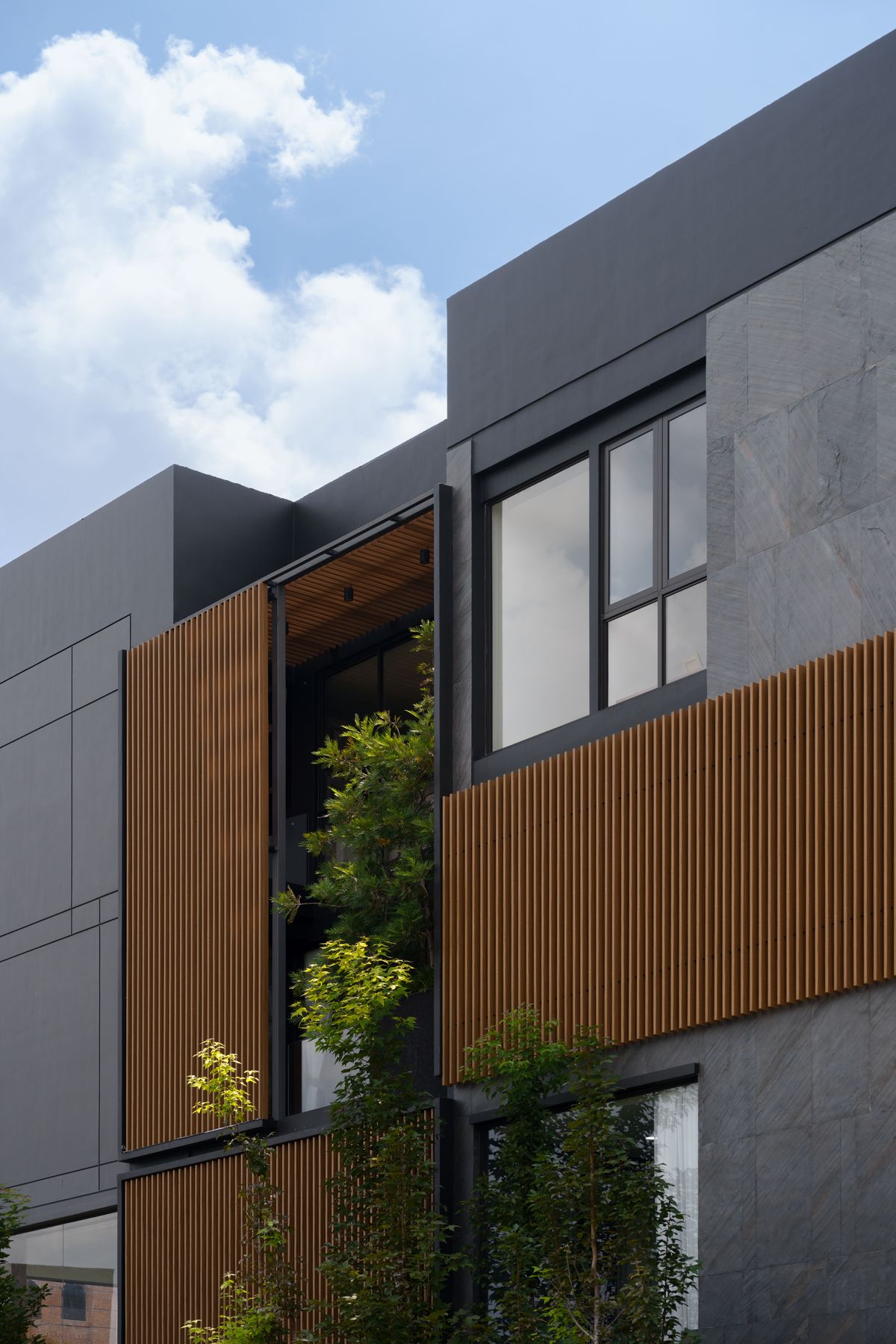 For SaleTownhomeLadprao101, Happy Land, The Mall Bang Kapi : 𝑨𝑹𝑩𝑶𝑹 𝑼𝑹𝑩𝑨𝑵 𝑳𝒂𝒅𝒑𝒓𝒂𝒐 𝑻𝒉𝒆 𝒍𝒂𝒔𝒕 𝒄𝒐𝒓𝒏𝒆𝒓 𝒉𝒐𝒖𝒔𝒆 🚈 𝑳𝒖𝒙𝒖𝒓𝒚 𝒉𝒐𝒖𝒔𝒆 𝒓𝒆𝒂𝒅𝒚 𝒕𝒐 𝒎𝒐𝒗𝒆 𝒊𝒏 𝑵𝒆𝒂𝒓 𝒍𝒆𝒂𝒅𝒊𝒏𝒈 𝒊𝒏𝒕𝒆𝒓𝒏𝒂𝒕𝒊𝒐𝒏𝒂𝒍 𝒔𝒄𝒉𝒐𝒐𝒍𝒔, 𝒐𝒏𝒍𝒚 𝟏𝟎 𝒎𝒊𝒏𝒖𝒕𝒆𝒔 𝑷𝒓𝒊𝒄𝒆 𝟑𝟗.𝟗 𝑴𝒃. 