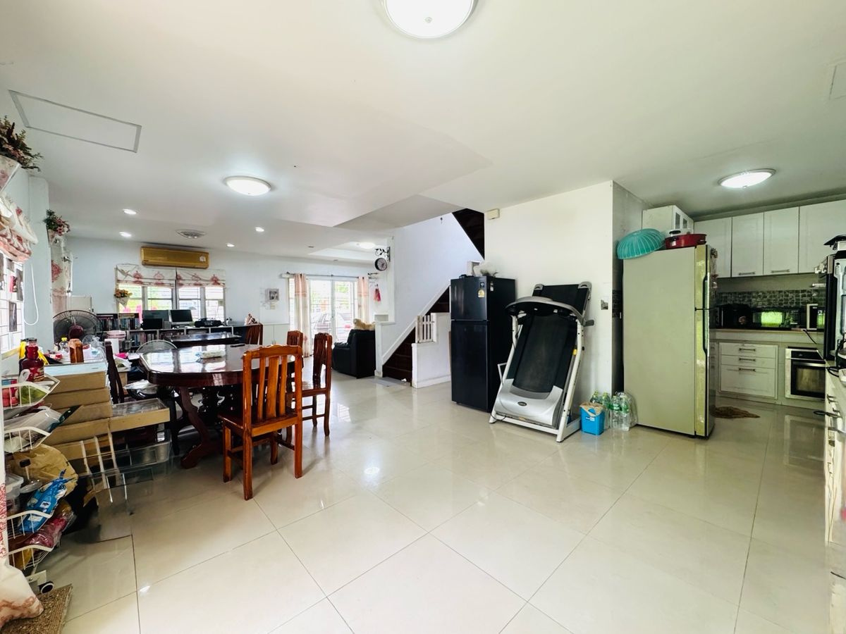 For SaleHouseRama5, Ratchapruek, Bangkruai : Chuan Chuen Pinklao Project, big house, good location, road in front of the house, 12 meters wide