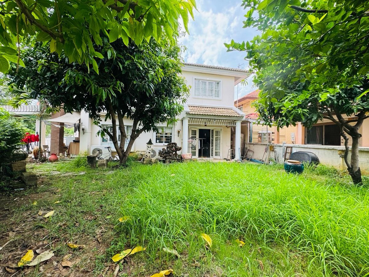 For SaleHouseRama5, Ratchapruek, Bangkruai : Chuan Chuen Pinklao Project, big house, good location, road in front of the house, 12 meters wide