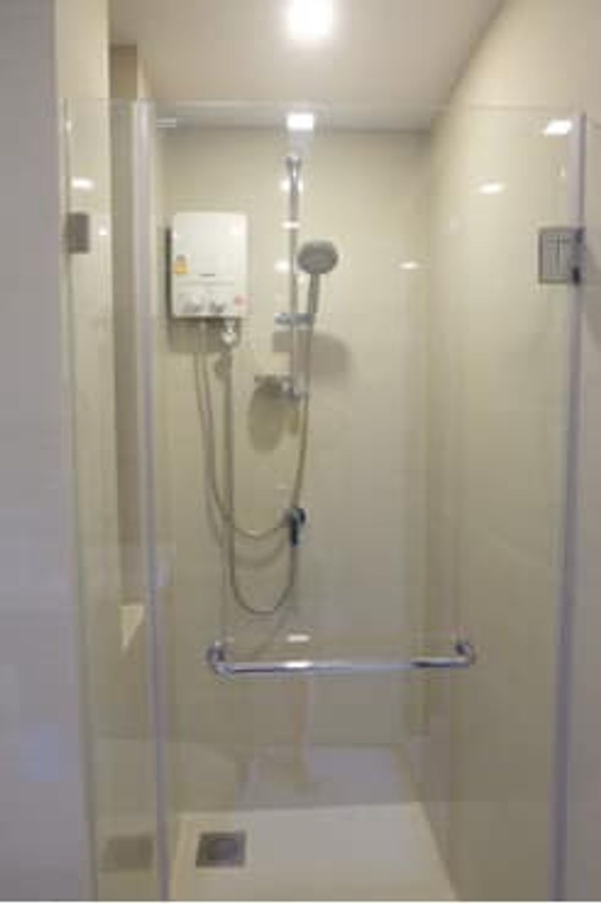 ขายคอนโดอ่อนนุช อุดมสุข : Condo for Sale: The Nest Sukhumvit 64 (Only 600 m. from BTS Punnawithi & Udomsuk)