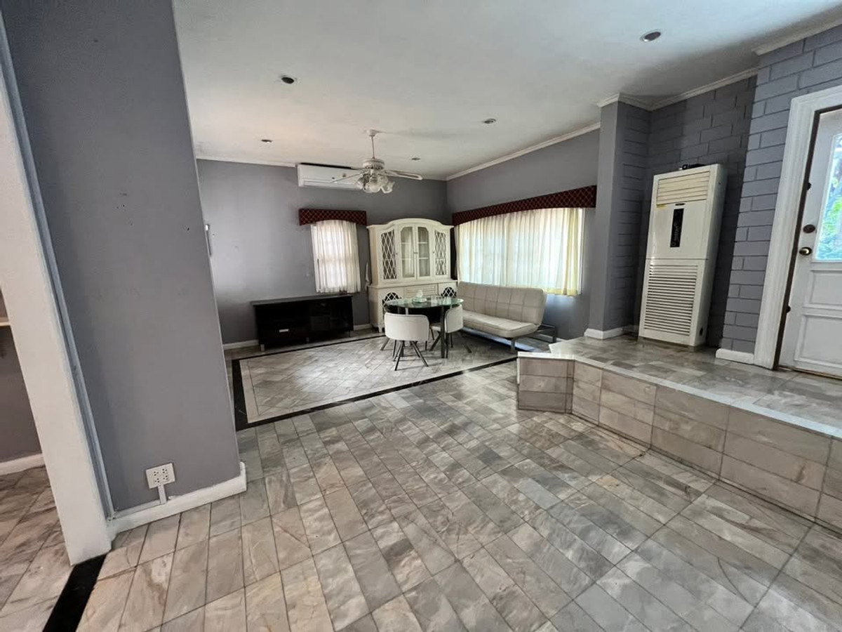 ให้เช่าบ้านแจ้งวัฒนะ เมืองทอง : จะเตรียม ให้สวยงาม เรียบร้อย ก่อนเข้าอยู่ 100% บ้านเดี่ยว ตกแต่งด้วยหินอ่อน 4ห้องนอน ในเมืองทองธานี