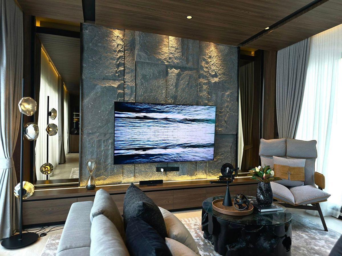 For SaleHousePhutthamonthon, Salaya : 𝑪𝑯𝑨𝑵𝑵 𝑻𝒉𝒆 𝑹𝒊𝒗𝒆𝒓𝒔𝒊𝒅𝒆 𝑩𝒐𝒓𝒐𝒎𝒓𝒂𝒕𝒄𝒉𝒂𝒄𝒉𝒐𝒏𝒏𝒂𝒏𝒊 𝑾𝒉𝒆𝒓𝒆 𝒕𝒓𝒂𝒏𝒒𝒖𝒊𝒍𝒊𝒕𝒚 𝒎𝒆𝒆𝒕𝒔 𝒕𝒊𝒎𝒆𝒍𝒆𝒔𝒔 𝒍𝒖𝒙𝒖𝒓𝒚