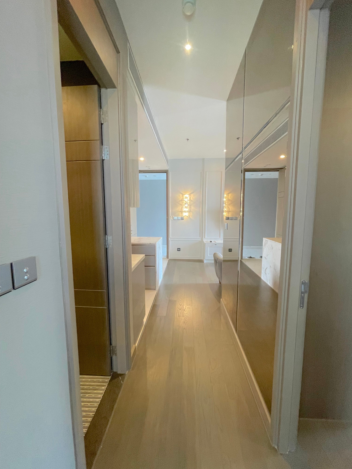 ขายคอนโดพระราม 9 เพชรบุรีตัดใหม่ RCA : 🔥 ขายด่วน 🔥  ถูกที่สุดในโครงการ  ห้องสวย ห้องมุม น่าอยู่มาก