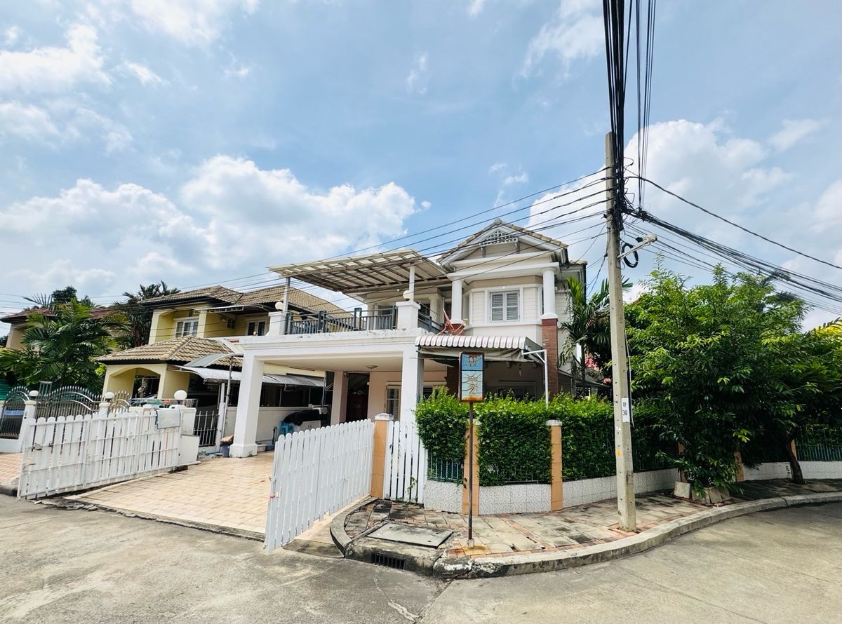 For SaleHouseRama5, Ratchapruek, Bangkruai : Chuan Chuen Pinklao Project, big house, good location, road in front of the house, 12 meters wide