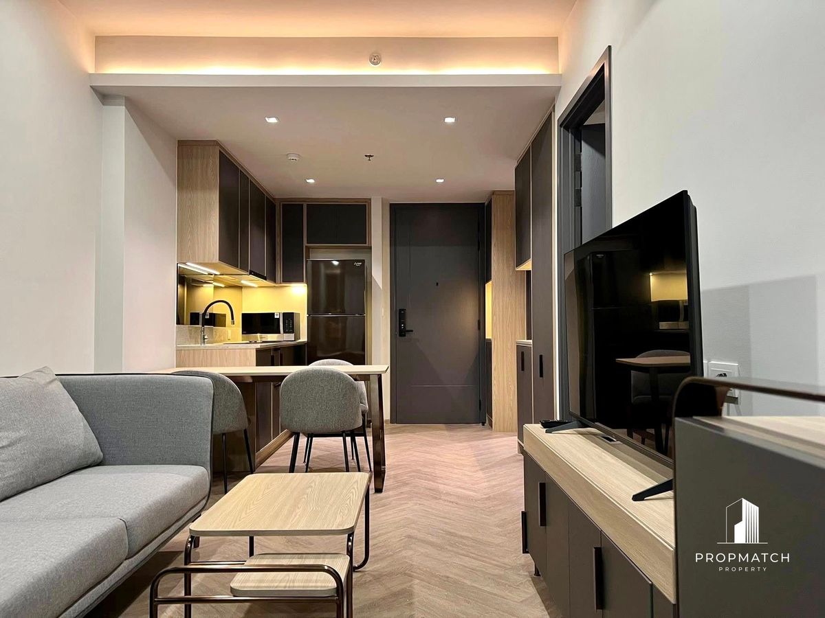 ให้เช่าคอนโดสยาม จุฬา สามย่าน : ✨Flash Deal ✨Chapter Chula-Samyan( 2Bed 1Bath 45SQM.) แต่งครบพร้อมอยู่ !! เพียง 33,000บาทต่อเดือน Tel.0981315848 @propmatch