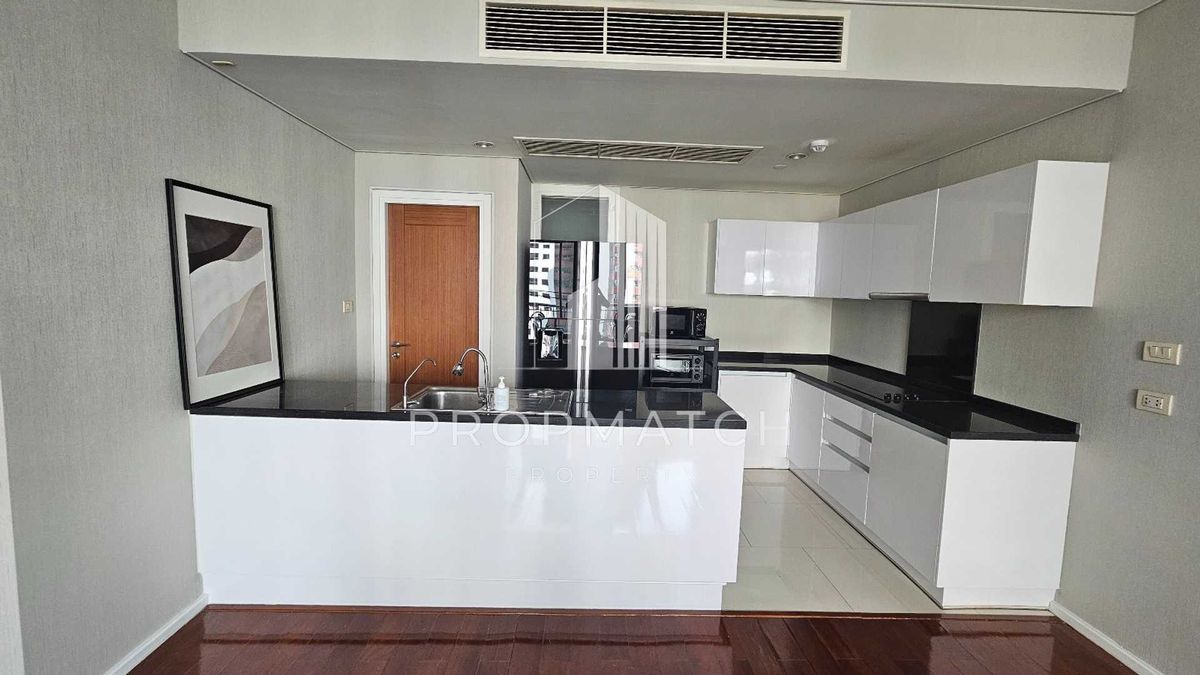 ให้เช่าคอนโดสุขุมวิท อโศก ทองหล่อ : ✨Flash Deal ✨Wind Sukhumvit 23( 3Bed 3Bath 129SQM.) แต่งครบพร้อมอยู่ !! เพียง 69,000บาทต่อเดือน Tel.0981315848 @propmatch