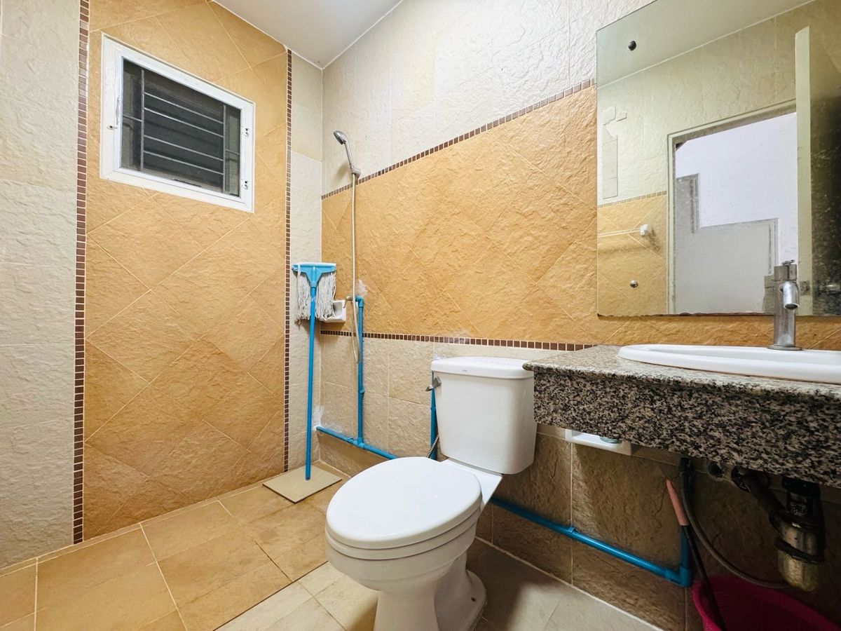 For SaleHouseRama5, Ratchapruek, Bangkruai : Chuan Chuen Pinklao Project, big house, good location, road in front of the house, 12 meters wide