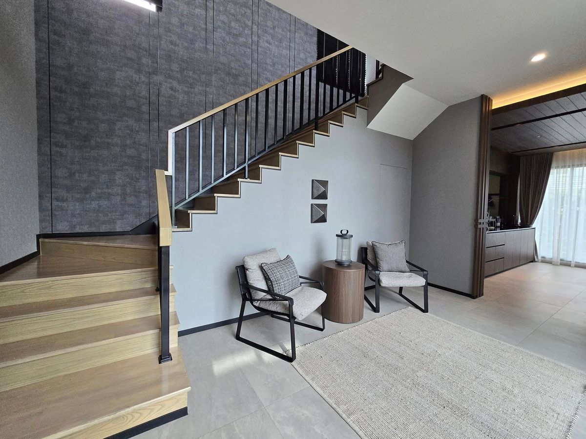 For SaleHousePhutthamonthon, Salaya : 𝑪𝑯𝑨𝑵𝑵 𝑻𝒉𝒆 𝑹𝒊𝒗𝒆𝒓𝒔𝒊𝒅𝒆 𝑩𝒐𝒓𝒐𝒎𝒓𝒂𝒕𝒄𝒉𝒂𝒄𝒉𝒐𝒏𝒏𝒂𝒏𝒊 𝑾𝒉𝒆𝒓𝒆 𝒕𝒓𝒂𝒏𝒒𝒖𝒊𝒍𝒊𝒕𝒚 𝒎𝒆𝒆𝒕𝒔 𝒕𝒊𝒎𝒆𝒍𝒆𝒔𝒔 𝒍𝒖𝒙𝒖𝒓𝒚