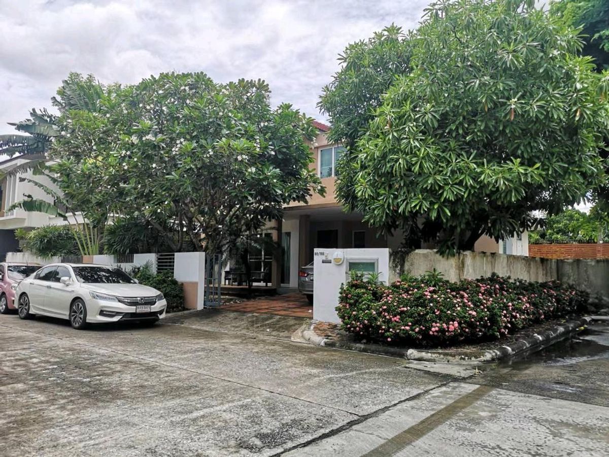 ขายบ้านพัฒนาการ ศรีนครินทร์ : 🏡 ขายบ้านเดี่ยว หมู่บ้านวิลล่า อะคาเดีย ศรีนครินทร์ Villa Acadia Srinakarin 98.2 ตร.วา | 3 ห้องนอน 3 ห้องน้ำ + ห้องแม่บ้านแยกพร้อมห้องน้ำ