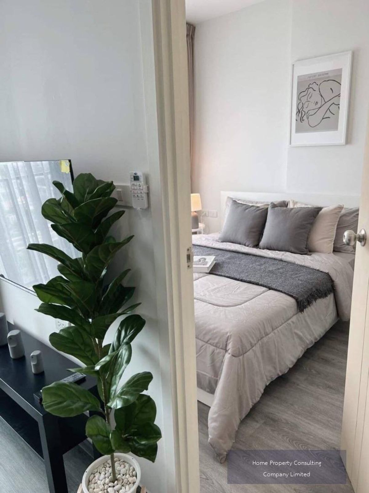 ขายคอนโดพัฒนาการ ศรีนครินทร์ : ขายคอนโด Rich Park @ Triple Station ศรีนครินทร์ (วิวชั้นสูง ชั้น 37) 📍 ใกล้แอร์พอร์ตลิงค์หัวหมาก & รถไฟฟ้าสายสีเหลือง