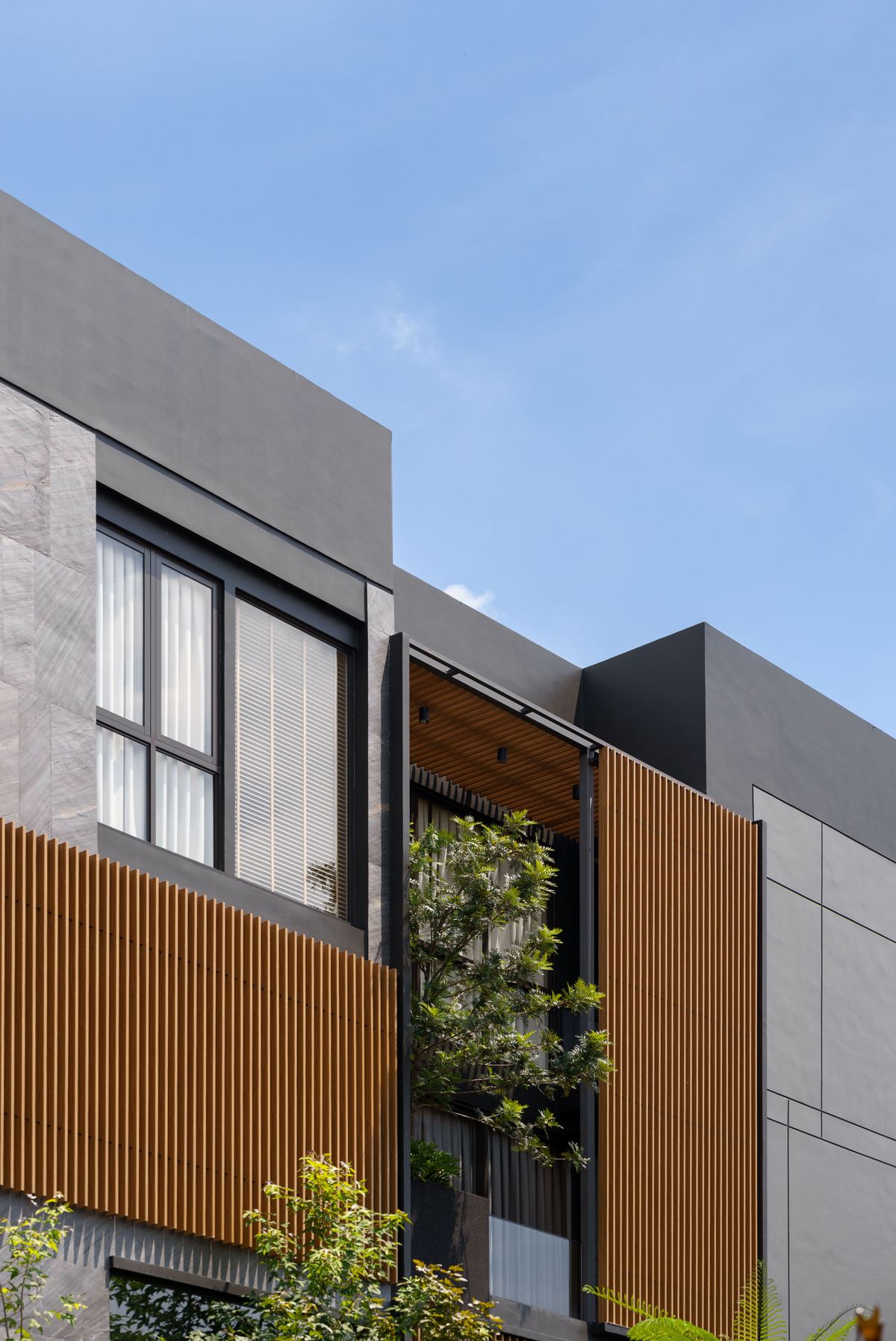 For SaleTownhomeLadprao101, Happy Land, The Mall Bang Kapi : 𝑨𝑹𝑩𝑶𝑹 𝑼𝑹𝑩𝑨𝑵 𝑳𝒂𝒅𝒑𝒓𝒂𝒐 𝑻𝒉𝒆 𝒍𝒂𝒔𝒕 𝒄𝒐𝒓𝒏𝒆𝒓 𝒉𝒐𝒖𝒔𝒆 🚈 𝑳𝒖𝒙𝒖𝒓𝒚 𝒉𝒐𝒖𝒔𝒆 𝒓𝒆𝒂𝒅𝒚 𝒕𝒐 𝒎𝒐𝒗𝒆 𝒊𝒏 𝑵𝒆𝒂𝒓 𝒍𝒆𝒂𝒅𝒊𝒏𝒈 𝒊𝒏𝒕𝒆𝒓𝒏𝒂𝒕𝒊𝒐𝒏𝒂𝒍 𝒔𝒄𝒉𝒐𝒐𝒍𝒔, 𝒐𝒏𝒍𝒚 𝟏𝟎 𝒎𝒊𝒏𝒖𝒕𝒆𝒔 𝑷𝒓𝒊𝒄𝒆 𝟑𝟗.𝟗 𝑴𝒃. 