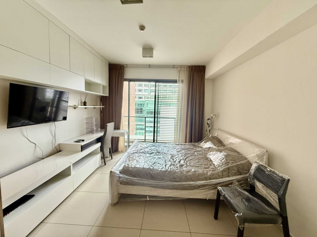 ให้เช่าคอนโดสุขุมวิท อโศก ทองหล่อ : ให้เช่า คอนโด The Lofts เอกมัย 29 ตรม ใกล้ BTS เอกมัย