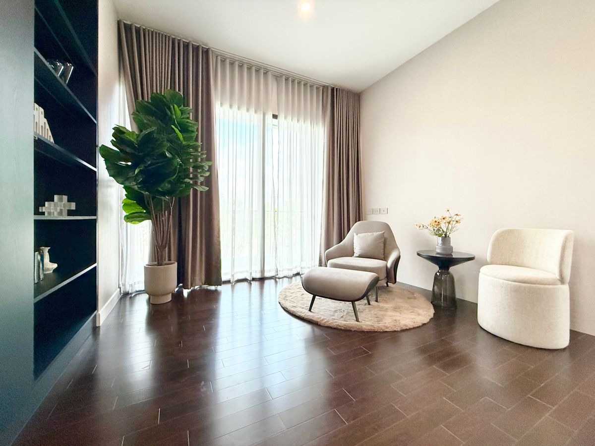 ขายบ้านเลียบทางด่วนรามอินทรา : 🏡 ห้ามพลาด! 𝑻𝑯𝑬 𝑯𝑶𝑵𝑶𝑹 โยธินพัฒนา – บ้านหรูระดับ 𝑺𝒖𝒑𝒆𝒓‑𝑳𝒖𝒙𝒖𝒓𝒚 ที่ใครๆ ก็อยากเป็นเจ้าของก่อนใคร! 🌟