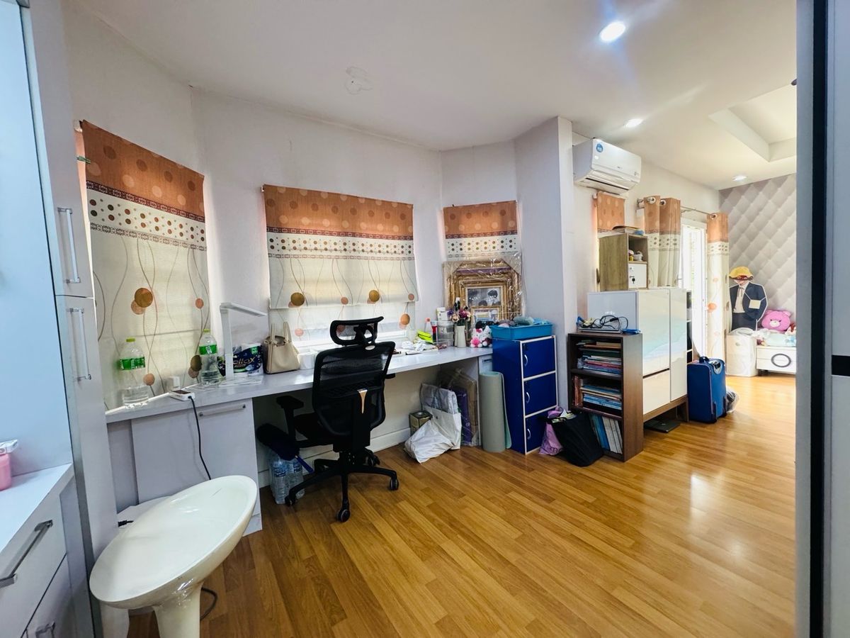 For SaleHouseRama5, Ratchapruek, Bangkruai : Chuan Chuen Pinklao Project, big house, good location, road in front of the house, 12 meters wide