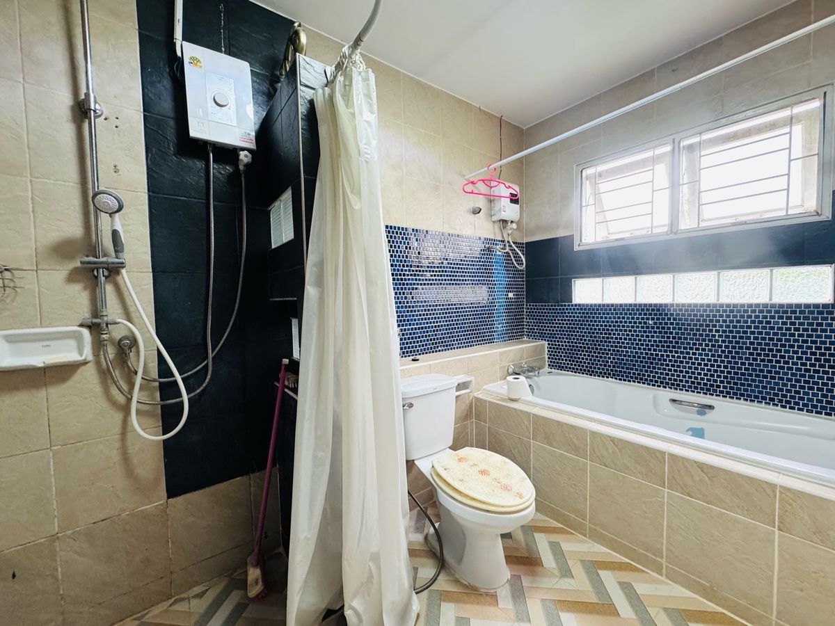 For SaleHouseRama5, Ratchapruek, Bangkruai : Chuan Chuen Pinklao Project, big house, good location, road in front of the house, 12 meters wide