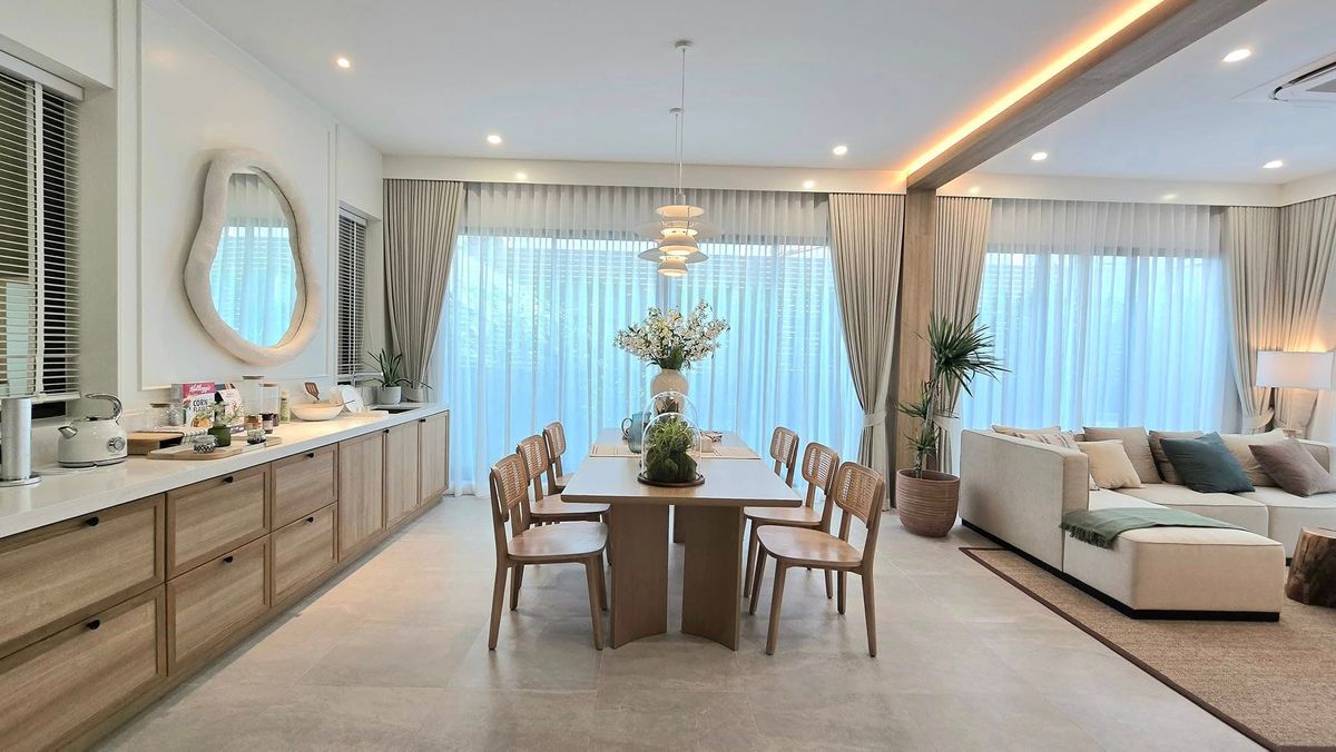 For SaleHousePhutthamonthon, Salaya : 𝑪𝑯𝑨𝑵𝑵 𝑻𝒉𝒆 𝑹𝒊𝒗𝒆𝒓𝒔𝒊𝒅𝒆 𝑩𝒐𝒓𝒐𝒎𝒓𝒂𝒕𝒄𝒉𝒂𝒄𝒉𝒐𝒏𝒏𝒂𝒏𝒊 𝑾𝒉𝒆𝒓𝒆 𝒕𝒓𝒂𝒏𝒒𝒖𝒊𝒍𝒊𝒕𝒚 𝒎𝒆𝒆𝒕𝒔 𝒕𝒊𝒎𝒆𝒍𝒆𝒔𝒔 𝒍𝒖𝒙𝒖𝒓𝒚