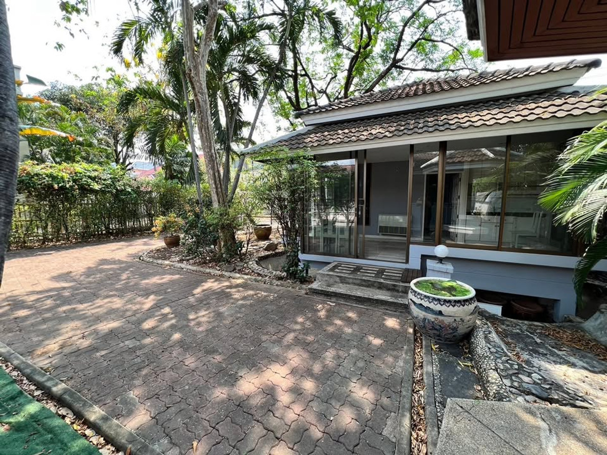 ให้เช่าบ้านแจ้งวัฒนะ เมืองทอง : จะเตรียม ให้สวยงาม เรียบร้อย ก่อนเข้าอยู่ 100% บ้านเดี่ยว ตกแต่งด้วยหินอ่อน 4ห้องนอน ในเมืองทองธานี