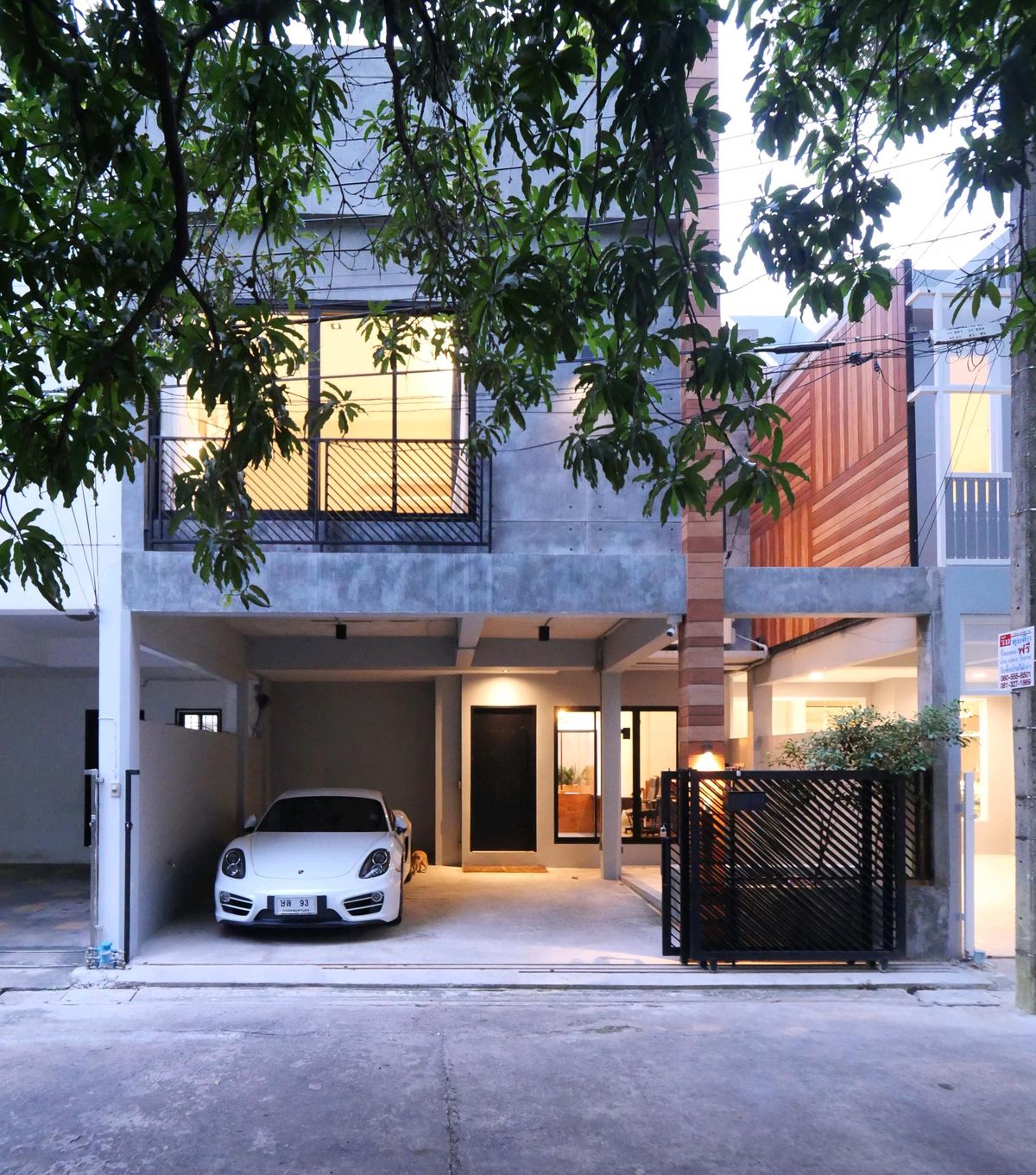 ให้เช่าทาวน์โฮมสุขุมวิท อโศก ทองหล่อ : บ้าน MODERN LOFT (HQ7) / RENOVATE เสร็จพร้อมอยู่ (SUKHUMVIT49)
