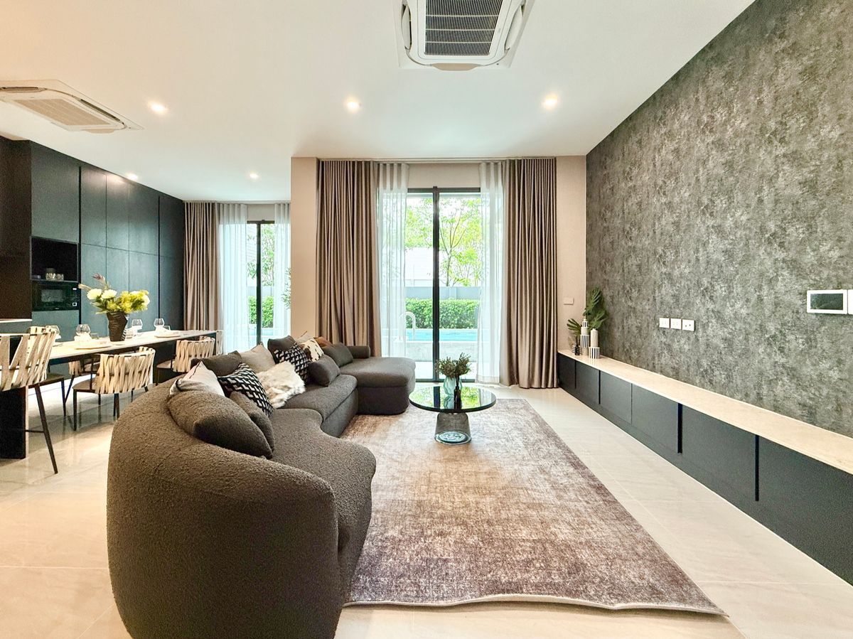 ขายบ้านเลียบทางด่วนรามอินทรา : 🏡 ห้ามพลาด! 𝑻𝑯𝑬 𝑯𝑶𝑵𝑶𝑹 โยธินพัฒนา – บ้านหรูระดับ 𝑺𝒖𝒑𝒆𝒓‑𝑳𝒖𝒙𝒖𝒓𝒚 ที่ใครๆ ก็อยากเป็นเจ้าของก่อนใคร! 🌟