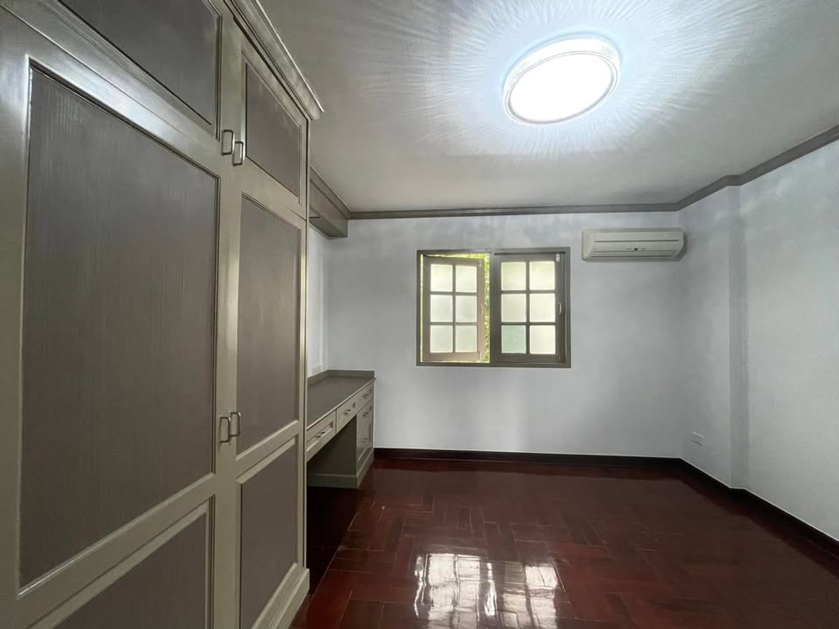 For SaleHouseSamut Prakan,Samrong : Preecha Village Srinakarin–Nam Daeng, spacious detached house with large usable area