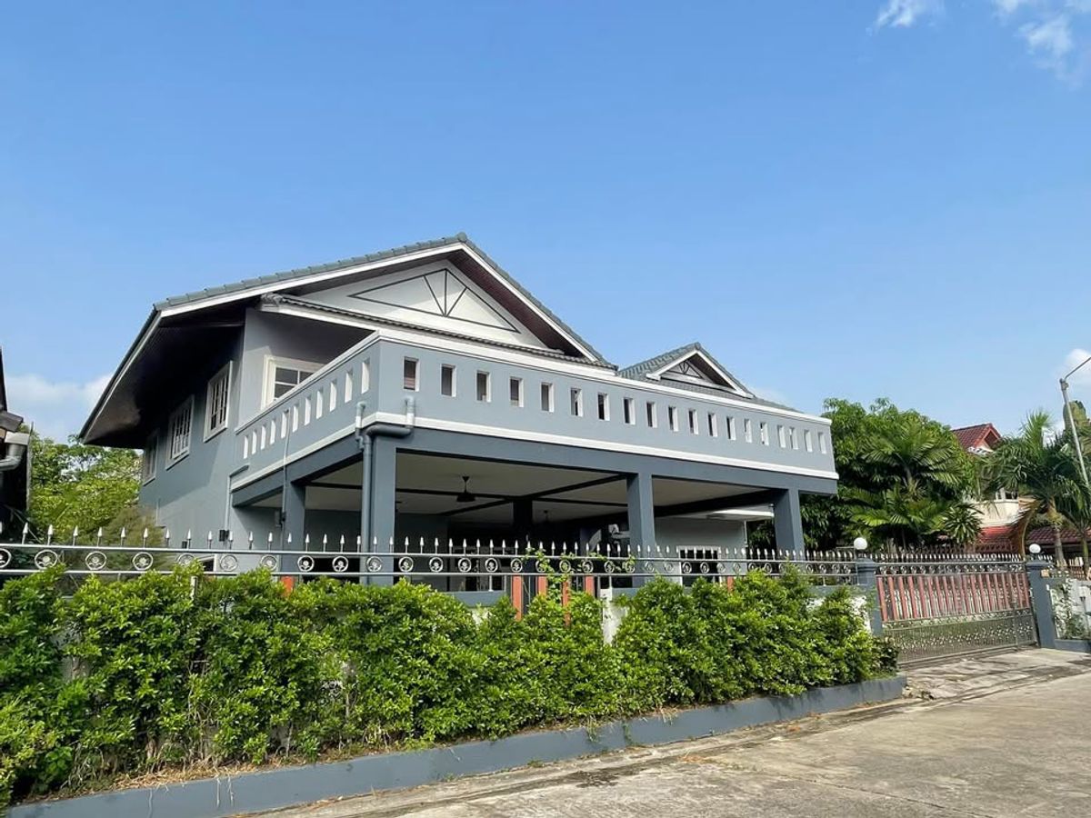 For SaleHouseSamut Prakan,Samrong : Preecha Village Srinakarin–Nam Daeng, spacious detached house with large usable area