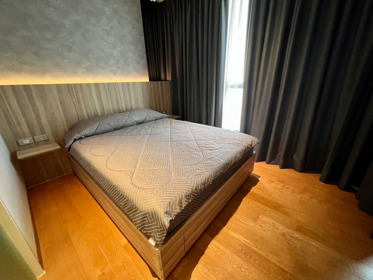 คอนโดสุขุมวิท อโศก ทองหล่อ : คอนโด The Lumpini 24 เดินทางสะดวก ใกล้รถไฟฟ้าบีทีเอส มีรถรับส่ง ห้องสวย เฟอร์นิเจอร์ครบ พร้อมอยู่!!