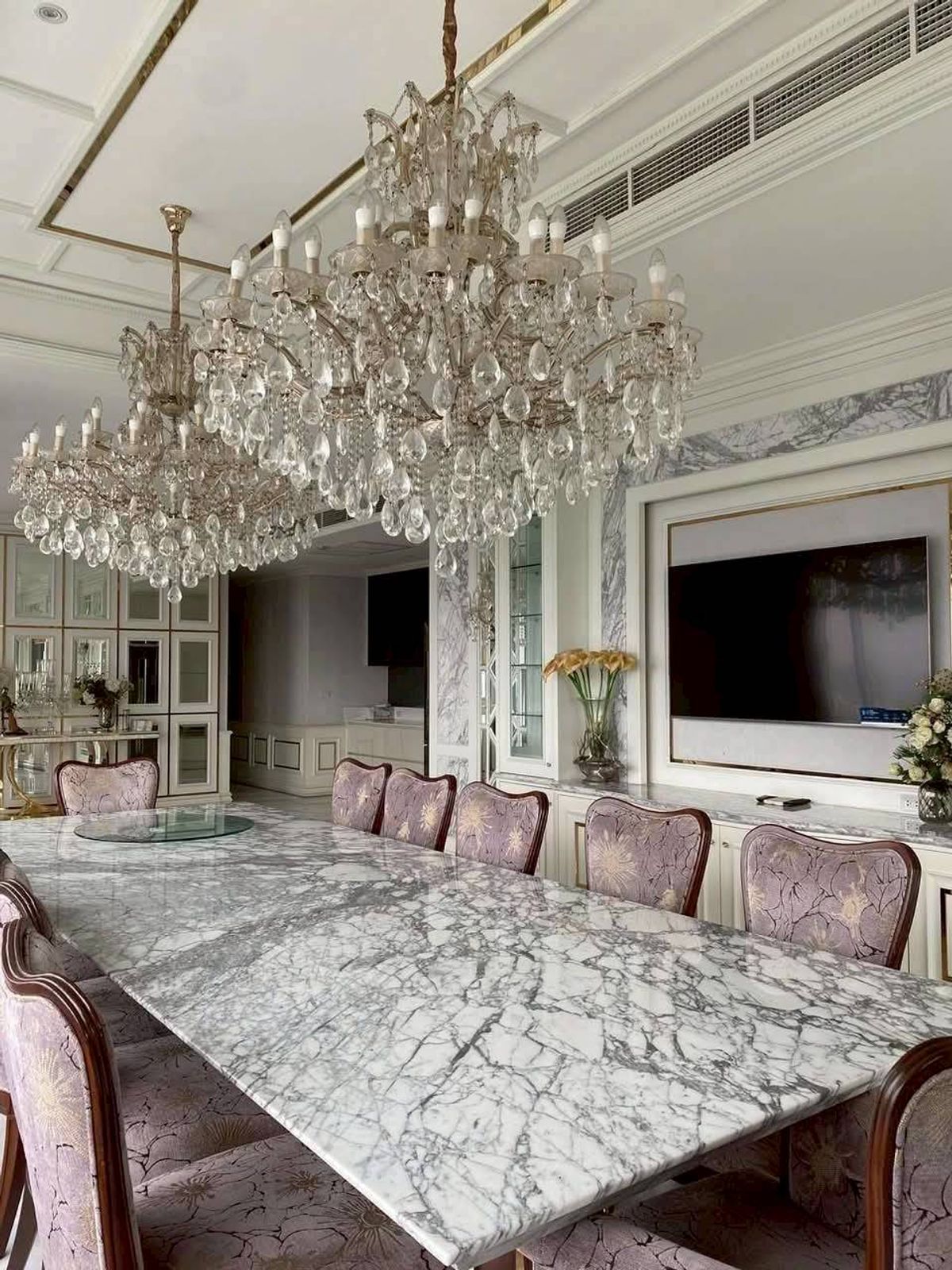 คอนโดพระราม 9 เพชรบุรีตัดใหม่ RCA : ♢ Modern Luxury style Penthouse ♢ ชั้น 40+ ขนาด 274.40 ตร.ม. | 5 ห้องนอน 6 ห้องน้ำ | วิวเมือง | ใกล้ เซ็นทรัลพระราม9 และห้าง terminal21