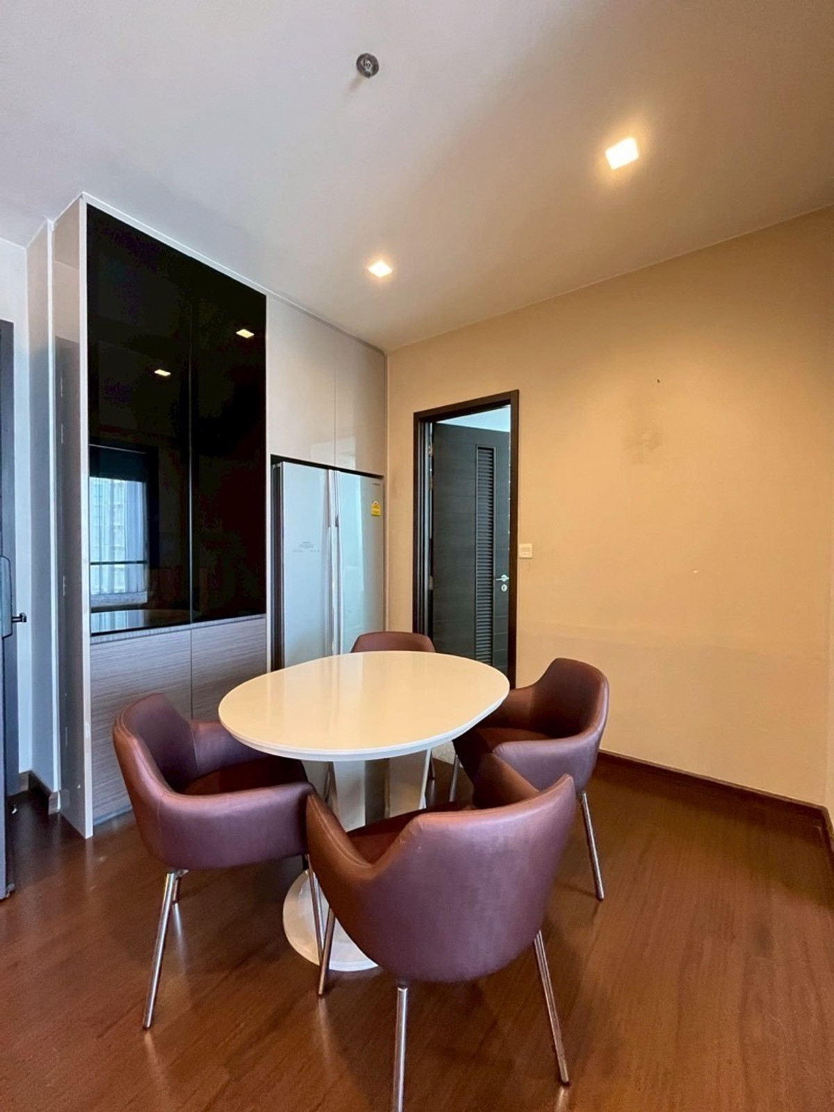 For RentCondoRatchadapisek, Huaikwang, Suttisan : IVY Ampio 2 Bedroom 80SQ.M Ready to rent. Contact 084-979-2464☎️