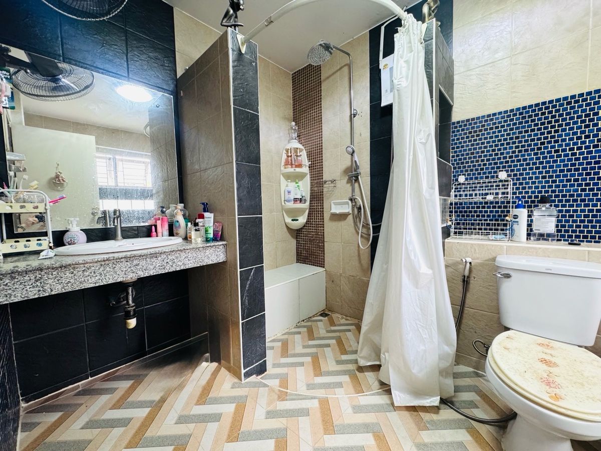 For SaleHouseRama5, Ratchapruek, Bangkruai : Chuan Chuen Pinklao Project, big house, good location, road in front of the house, 12 meters wide