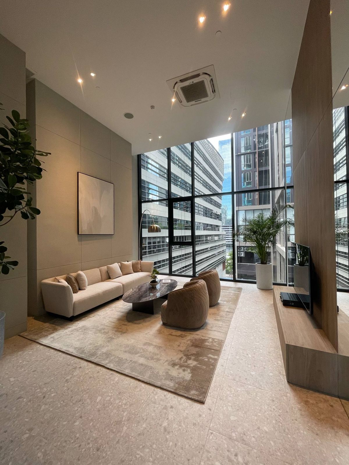 For RentCondoRama9, Petchburi, RCA : New condo in the center of Rama 9 Nue District R9 - Near MRT Rama9