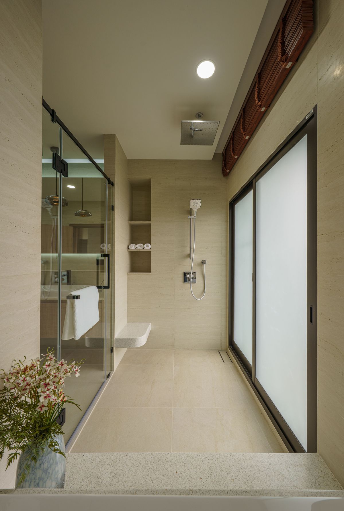 For SaleTownhomeLadprao101, Happy Land, The Mall Bang Kapi : 𝑨𝑹𝑩𝑶𝑹 𝑼𝑹𝑩𝑨𝑵 𝑳𝒂𝒅𝒑𝒓𝒂𝒐 𝑻𝒉𝒆 𝒍𝒂𝒔𝒕 𝒄𝒐𝒓𝒏𝒆𝒓 𝒉𝒐𝒖𝒔𝒆 🚈 𝑳𝒖𝒙𝒖𝒓𝒚 𝒉𝒐𝒖𝒔𝒆 𝒓𝒆𝒂𝒅𝒚 𝒕𝒐 𝒎𝒐𝒗𝒆 𝒊𝒏 𝑵𝒆𝒂𝒓 𝒍𝒆𝒂𝒅𝒊𝒏𝒈 𝒊𝒏𝒕𝒆𝒓𝒏𝒂𝒕𝒊𝒐𝒏𝒂𝒍 𝒔𝒄𝒉𝒐𝒐𝒍𝒔, 𝒐𝒏𝒍𝒚 𝟏𝟎 𝒎𝒊𝒏𝒖𝒕𝒆𝒔 𝑷𝒓𝒊𝒄𝒆 𝟑𝟗.𝟗 𝑴𝒃. 