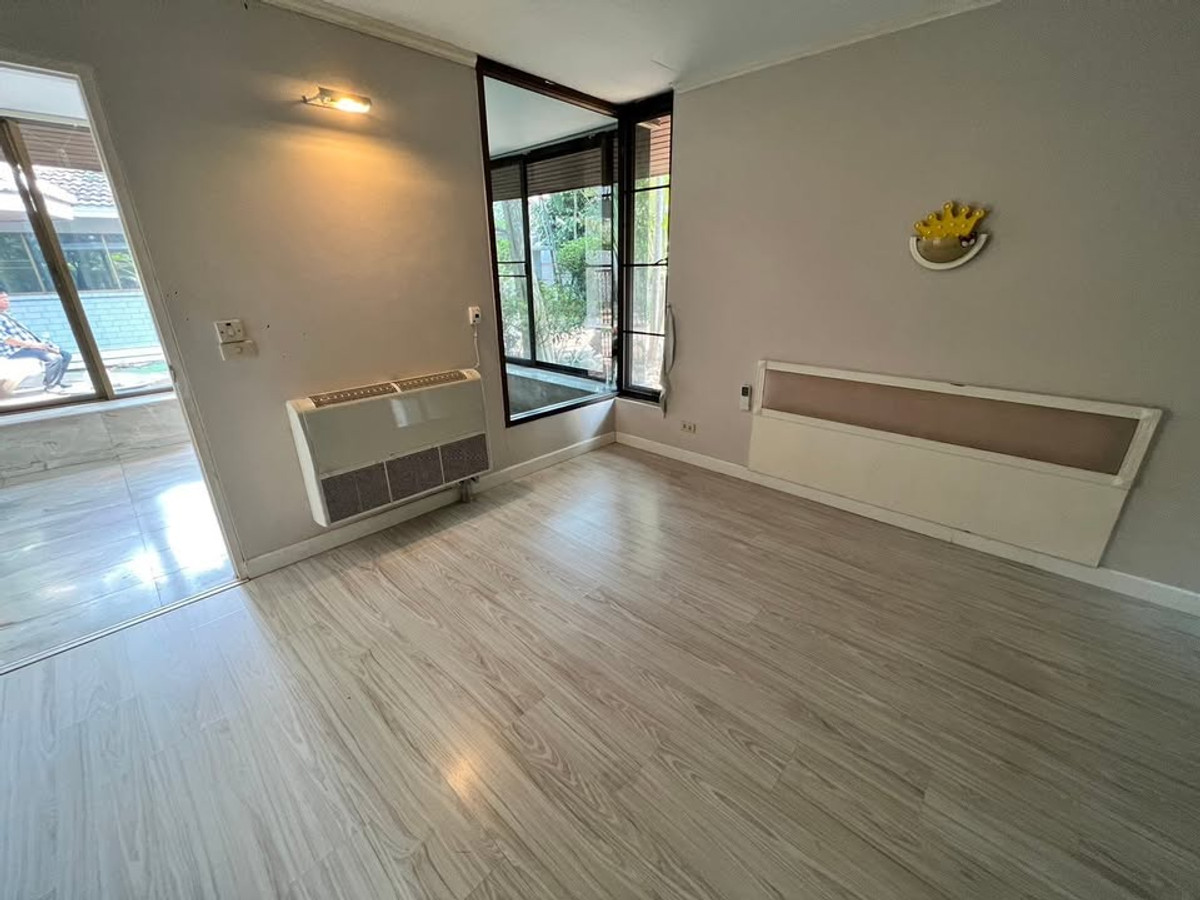 ให้เช่าบ้านแจ้งวัฒนะ เมืองทอง : จะเตรียม ให้สวยงาม เรียบร้อย ก่อนเข้าอยู่ 100% บ้านเดี่ยว ตกแต่งด้วยหินอ่อน 4ห้องนอน ในเมืองทองธานี