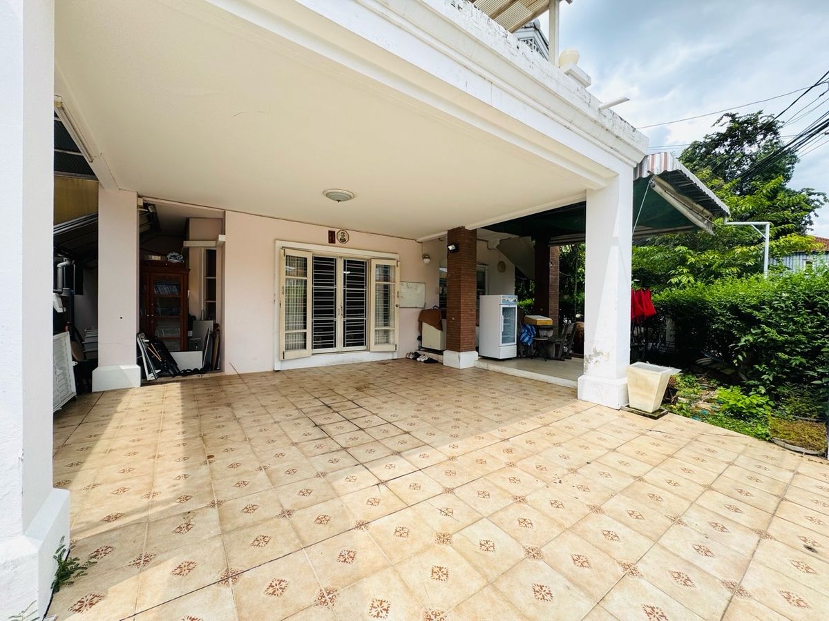 For SaleHouseRama5, Ratchapruek, Bangkruai : Chuan Chuen Pinklao Project, big house, good location, road in front of the house, 12 meters wide