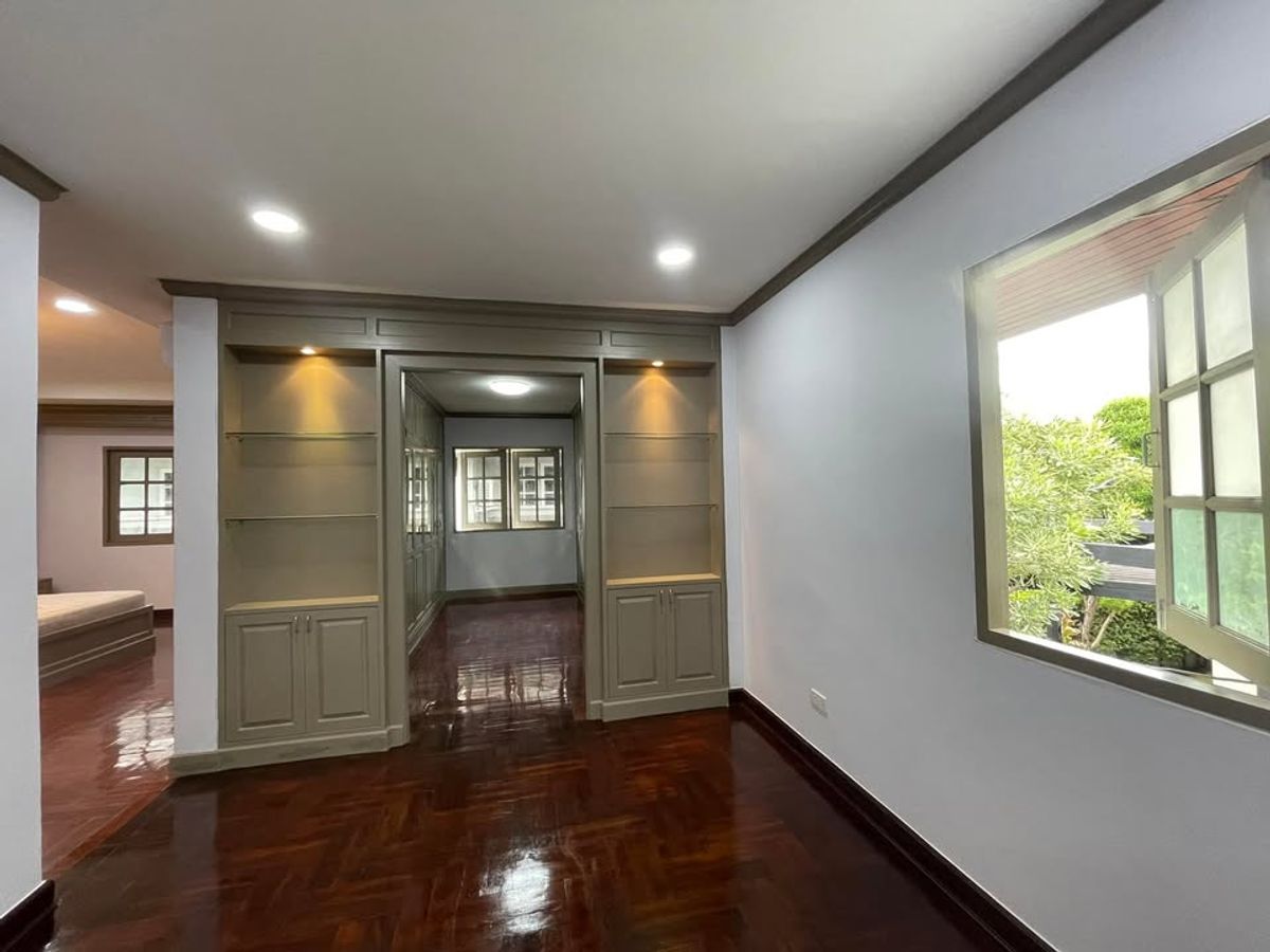 For SaleHouseSamut Prakan,Samrong : Preecha Village Srinakarin–Nam Daeng, spacious detached house with large usable area