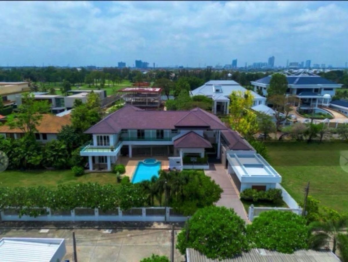 บ้านบางนา แบริ่ง ลาซาล : ขาย/ปล่อยเช่าบ้านหรู พร้อมเฟอร์นิเจอร์ภายในบ้าน