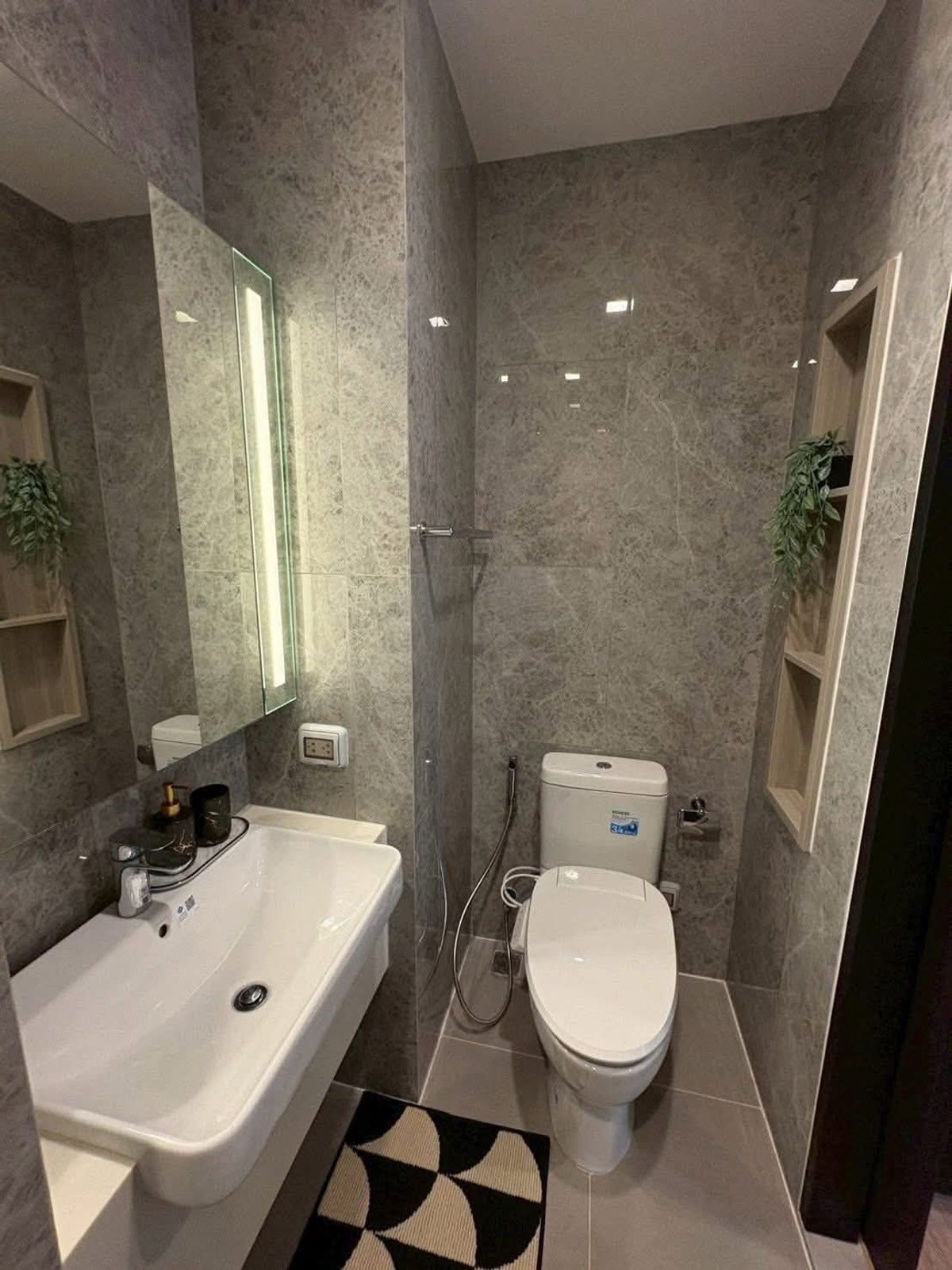 ให้เช่าคอนโดอารีย์ อนุสาวรีย์ : 💥ST-7979💥ว่าง ให้ เช่า โนเบิล อราวน์ อารีย์ 👉แอดไลน์ @goodcondo 