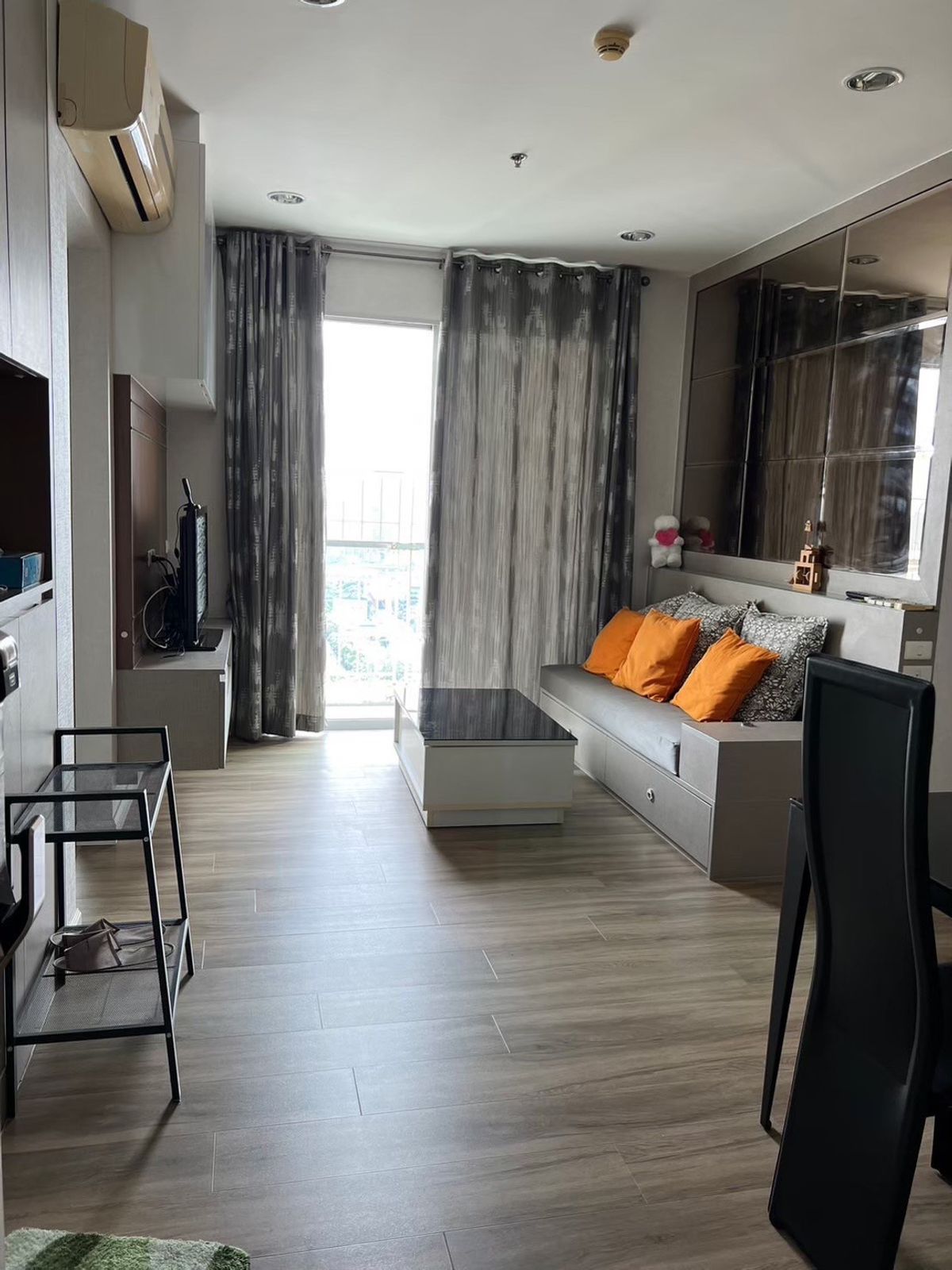 ขายคอนโดวงเวียนใหญ่ เจริญนคร : For Sale Condo Q House Condo Sathorn  (S15-34429)
