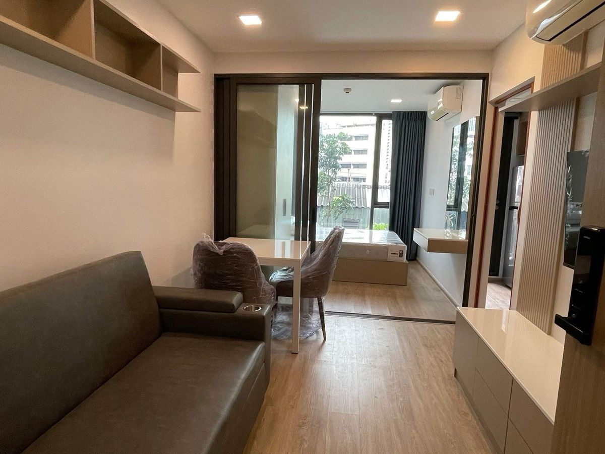 ให้เช่าคอนโดสยาม จุฬา สามย่าน : RENT | ให้เช่า The Nest Chula - Samyan (เดอะ เนส จุฬา - สามย่าน) ใกล้ MRT สามย่าน ห้องรีโนเวทใหม่ 

Line: @livestep (มี@นำหน้า)