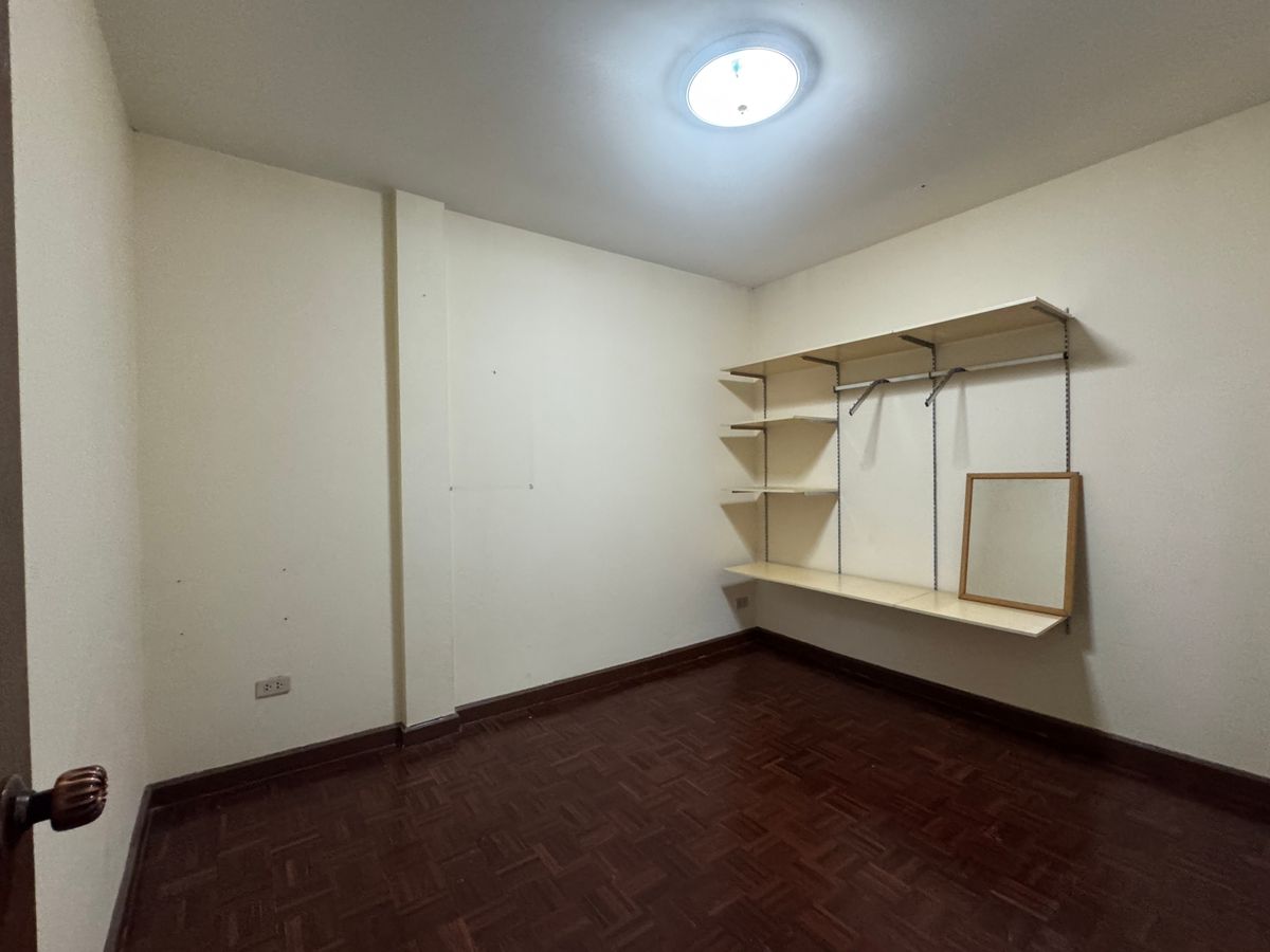 For SaleTownhomePathum Thani,Rangsit, Thammasat : 🏡 Good price, do not miss the townhouse. Sue village Rangsit-Nakhon Nayok Road, Khlong 3🏡