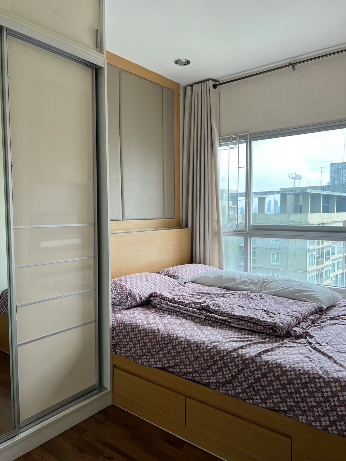 ขายคอนโดวงเวียนใหญ่ เจริญนคร : For Sale Condo Q House Condo Sathorn  (S15-34429)