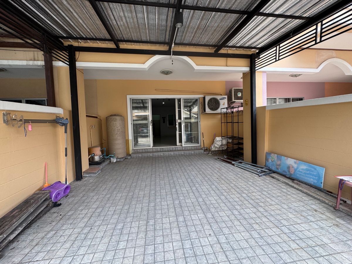 For SaleTownhomePathum Thani,Rangsit, Thammasat : 🏡 Good price, do not miss the townhouse. Sue village Rangsit-Nakhon Nayok Road, Khlong 3🏡