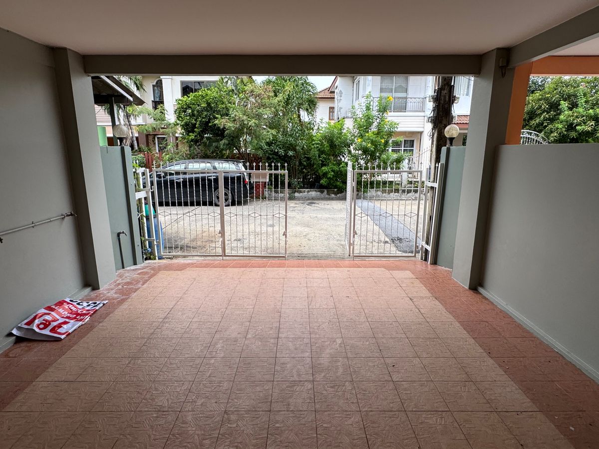 ขายทาวน์โฮมปทุมธานี รังสิต ธรรมศาสตร์ : 🏠 บ้านดีพร้อมอยู่ ขายทาวน์เฮาส์  หมู่บ้านซื่อตรง ถ.รังสิต-นครนายก คลอง3 🏠