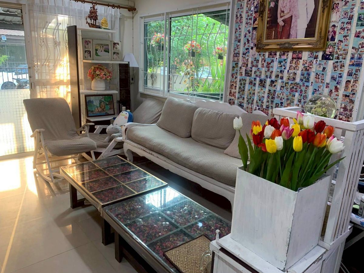 For SaleTownhomePattanakan, Srinakarin : Sell townhouse behind the corner Village Village, Phatthanakan 38, near APL Hua Mak (N.1788)