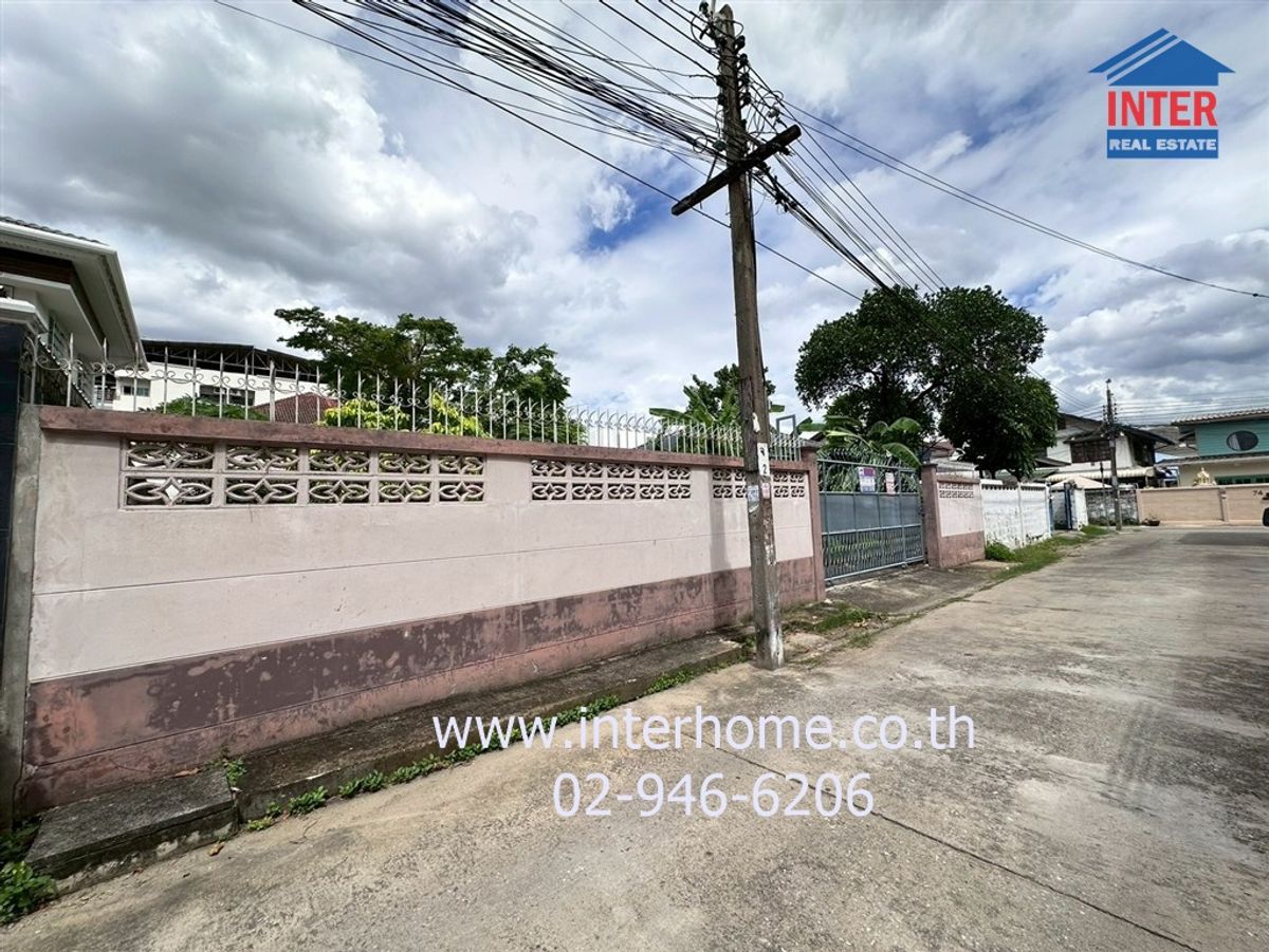 ขายที่ดินโชคชัย4 ลาดพร้าว71 : ที่ดินเปล่า 102 ตร.ว. ที่ดินเปล่า ซอยลาดพร้าววังหิน14 แยก5 ถนนลาดพร้าว ถนนรัชดาภิเษก ถนนโชคชัยสี่ เขตบางกะปิ กรุงเทพมหานคร